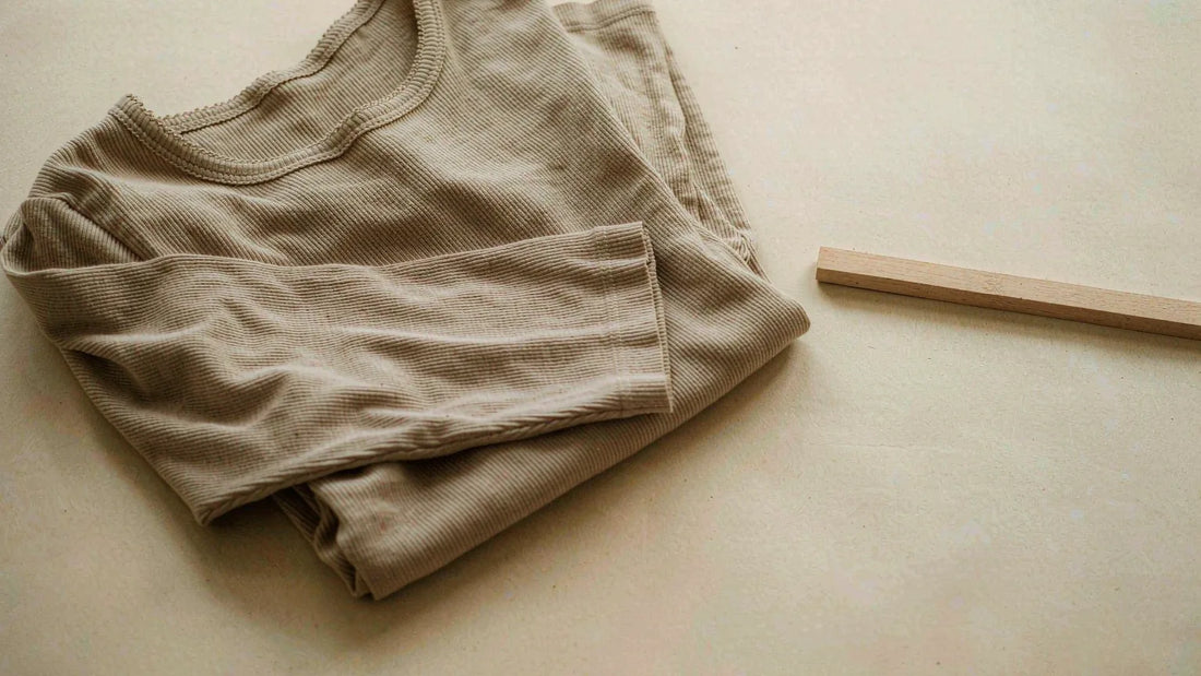 Seamless Knit vs Cut-and-Sew: Why Side Seams Matter