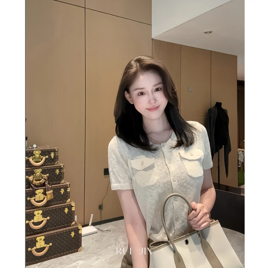 Lightweight Short-Sleeve Knit Top for Summer Days